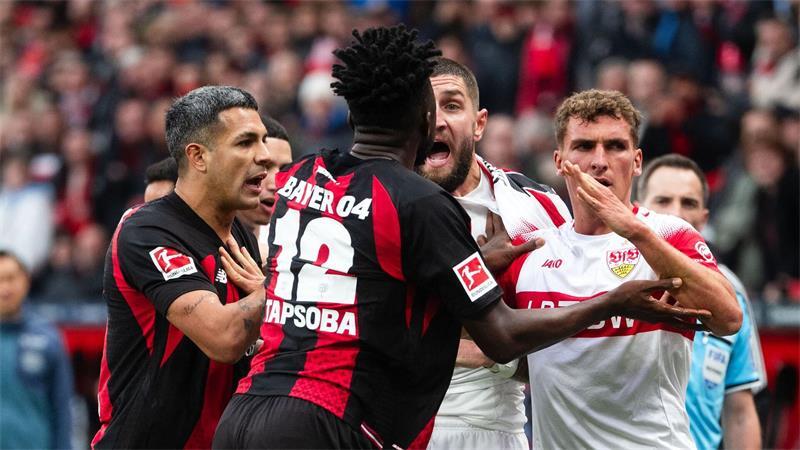 4:2 in Leverkusen: Stuttgart beendet kleine Bundesliga-Krise Bayer Leverkusen und VfB Stuttgart lieferten sich eine hitzige Partie.