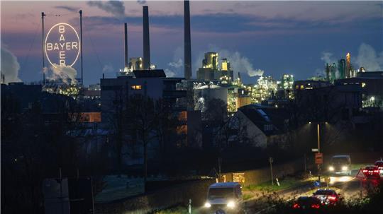 Bayer steckt in den roten Zahlen.