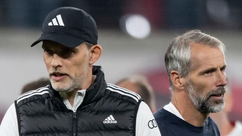Bayern-Trainer Thomas Tuchel (l) und RB-Coach Marco Rose treffen am Samstag mit ihren Mannschaften aufeinander.