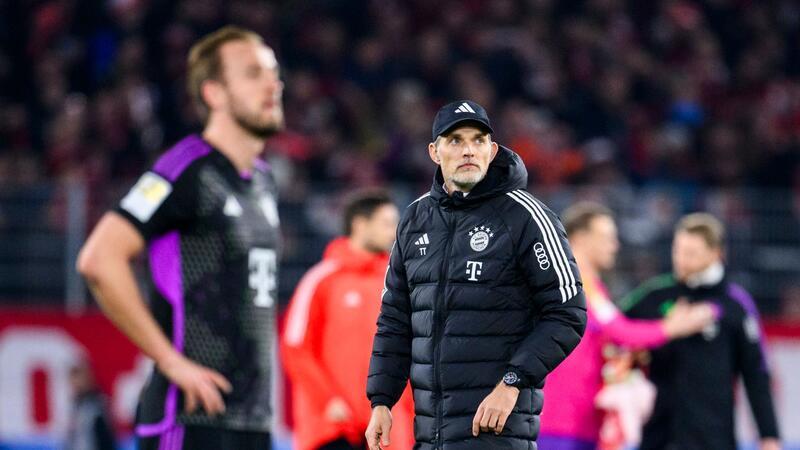 Bayern-Trainer Thomas Tuchel und Stürmerstar Harry Kane wirken nach dem Remis in Freiburg ratlos.