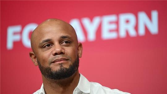 Bayern-Trainer Vincent Kompany bei seiner Vorstellung in München.