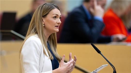 Bayern sei entschlossen, sich gegen den gefährlichen Konsum von Cannabis zu stemmen, sagt Gesundheitsministerin Judith Gerlach (CSU).