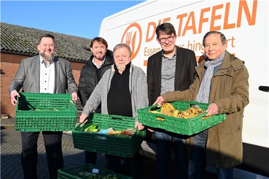 Befürworten den Schritt: Hermann Heinrich (links), Wolfgang Drews, Christoph Podloucky, Dr. Martin Krarup und Suguri Sarkiwan. Foto: Ahrens
