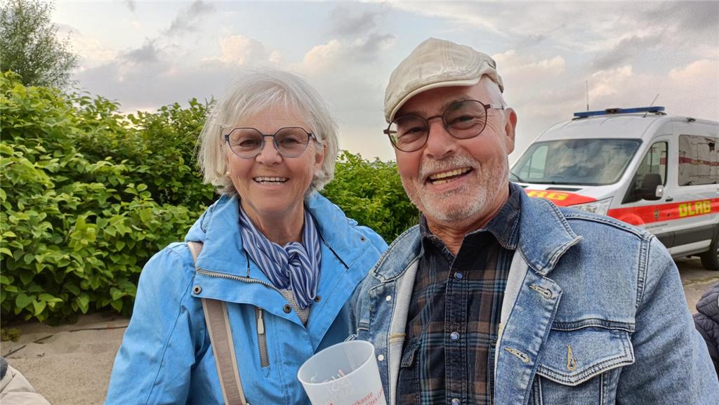 Begeisterte Gäste aus Stade: Birgit und Willy Haubenreißer.