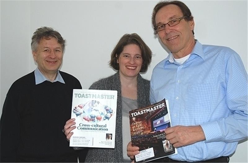 25 Jahre „Hedgehog Toastmasters Club Buxtehude“ Begeisterte Toastmaster: Peter Gronemeier, Mona Schlesselmann und Jens Puller (von links). Foto Felsch