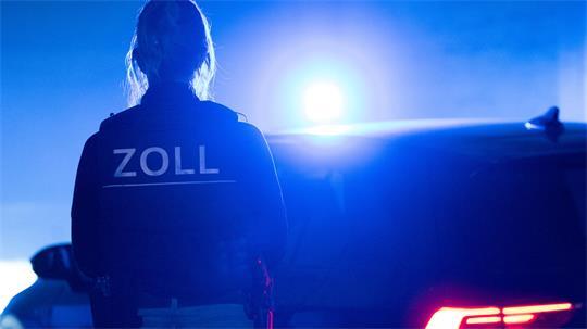 Bei A1-Kontrollen bis in die Nacht haben Einsatzkräfte eine hohe Summe an Bargeld sowie Drogen entdeckt. (Symbolbild)