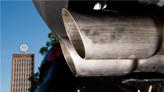 Bei Abgasen und Volkswagen fällt vielen das Wort „Skandal“ als Ergänzung ein - die Heimat des Konzerns liegt beim Anteil sauberer Autos allerdings auf dem ersten Platz.