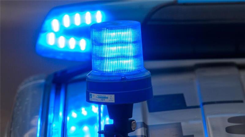 Bei Durchsuchungen nach gewalttätigen Auseinandersetzungen mit Messern sind in Wilhelmshaven zwei Männer in Untersuchungshaft gekommen. (Symbolbild)