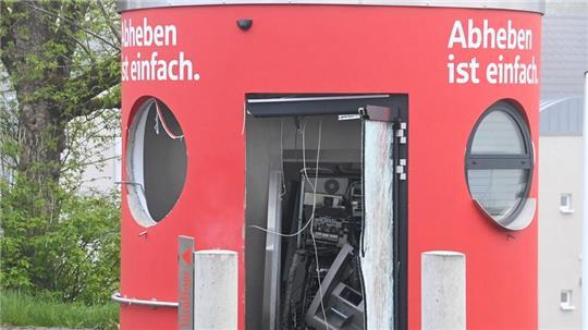Bei Geldautomatensprengungen nutzen Kriminelle gefährliche Stoffe und richten hohen Schaden an. Bundesweit gehen Einsatzkräfte gegen solche Taten vor. (Archivbild)