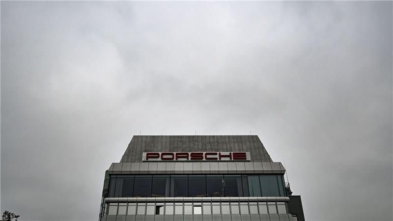 Bei Porsche sind Gespräche über eine Verschärfung des Sparkurses angelaufen. 