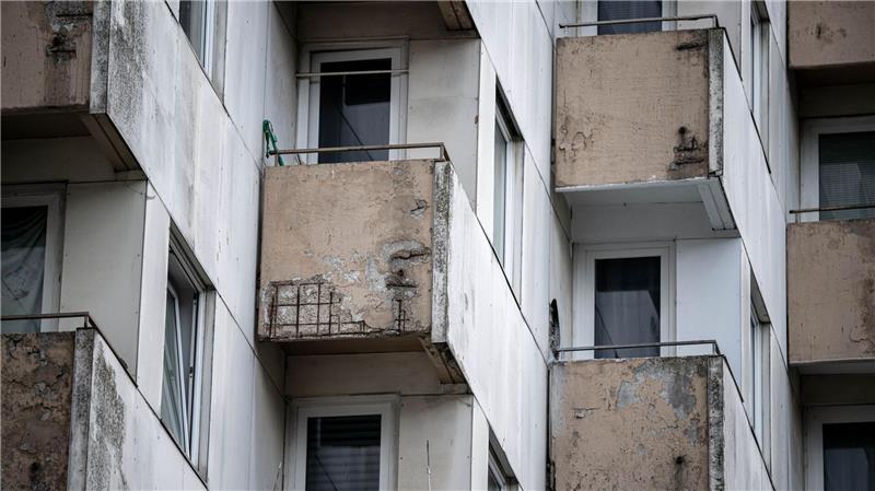 „Vorfahrt für Wohnungsbau“: Kabinett beschließt Baugesetz Bei „Schrottimmobilien“ sollen Kommunen künftig leichter einschreiten können. (Symbolbild)