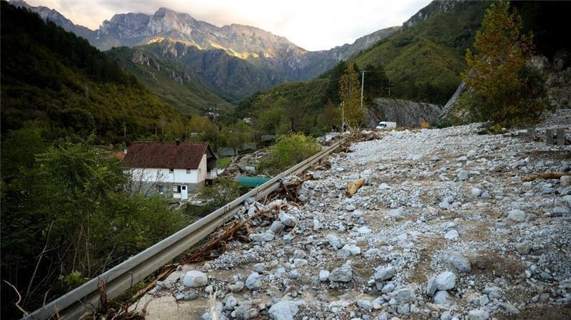 Vermisste nach Überschwemmungen in Bosnien-Herzegowina Bei Überschwemmungen und Erdrutschen in Bosnien-Herzegowina kamen mindestens 16 Menschen ums Leben.