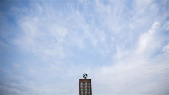 Bei VW ist die Entscheidung über ein Sparpaket gefallen (Archivbild)