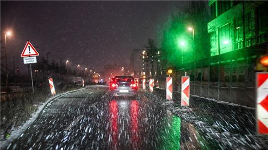 Bei Winterwetter ist auf der Straße besondere Vorsicht geboten.