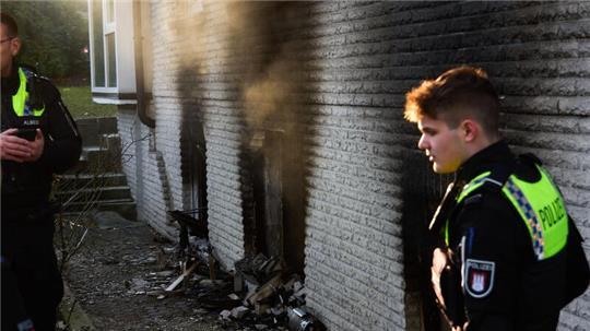 Bei dem Toten des Kellerbrandes handelt es sich um einen noch nicht identifizierten Mann.