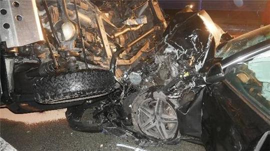Bei dem Unfall auf der A1 bei Reeßum wurde ein Mann schwer verletzt.