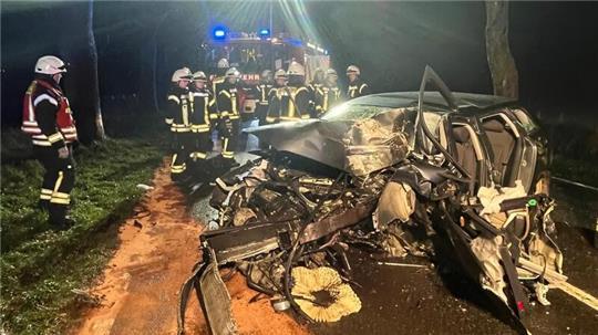 Bei dem Unfall wurde ein Altländer (20) lebensgefährlich verletzt.