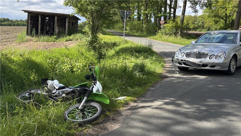 Bei dem Verkehrsunfall in Westeresch wurden mehrere Personen schwer verletzt.