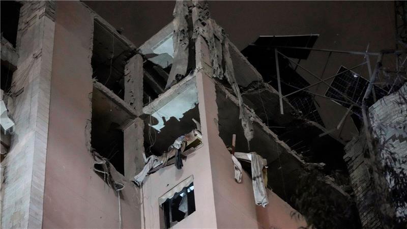 Israelischer Luftangriff im Libanon - UN: Panik in Gaza Bei dem erneuten Luftangriff in einem Vorort Beiruts wurde nach arabischen Berichten ein Wohnhaus getroffen.