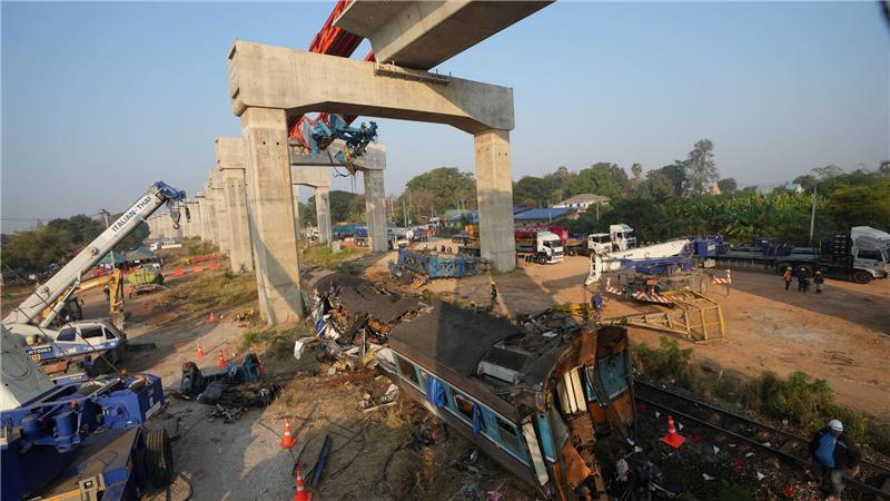 Bei dem schweren Zugunglück kamen mindestens 32 Menschen ums Leben.