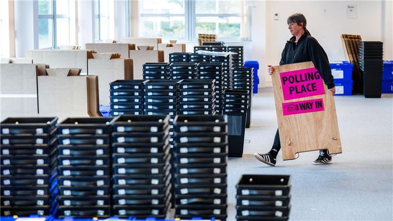 Bei den anstehenden Regional- und Kommunalwahlen muss die regierende Labour-Partei mit heftigen Niederlagen rechnen.