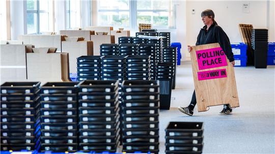 Bei den anstehenden Regional- und Kommunalwahlen muss die regierende Labour-Partei mit heftigen Niederlagen rechnen.