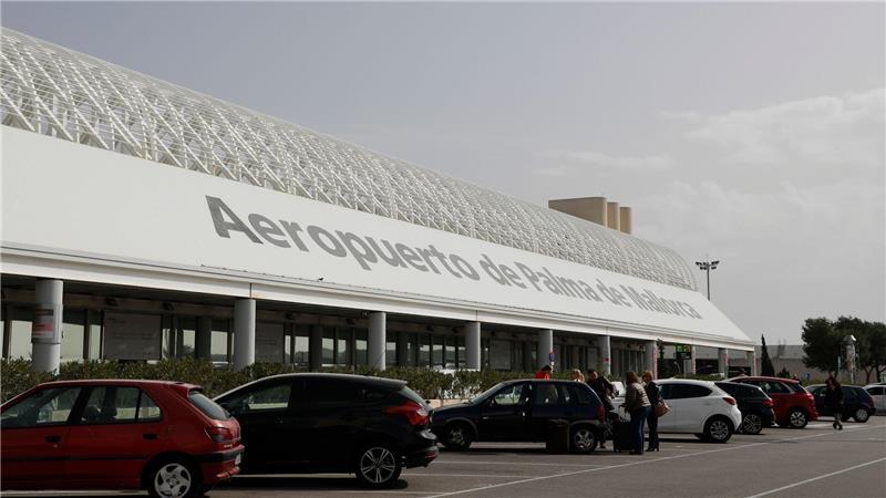 Bei der Evakuierung eines Flugzeugs in Palma de Mallorca wurden mehrere Menschen verletzt. (Archivfoto)