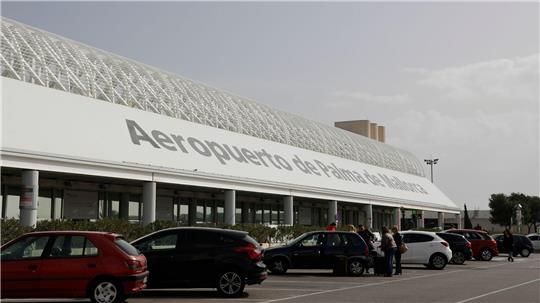 Bei der Evakuierung eines Flugzeugs in Palma de Mallorca wurden mehrere Menschen verletzt. (Archivfoto)