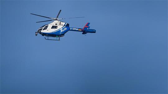 Bei der Fahndung im Landkreis Göttingen hatte die Polizei auch einen Hubschrauber eingesetzt. (Symbolbild)