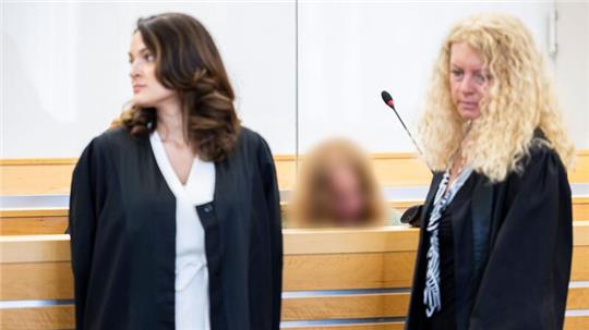 Bei der Hauptangeklagten im Mordprozess wegen eines illegalen Autorennens mit zwei toten Kindern beißen die Sachverständigen bei der Hauptangeklagten auf Granit - deren Aussagen wirkten „manipulativ, künstlich und einstudiert“. (Archivbild)