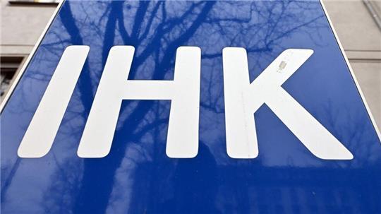 Bei der IHK-Konjunkturumfrage wurden 376 Unternehmen aus dem Elbe-Weser-Raum befragt, 211 Unternehmen haben geantwortet.