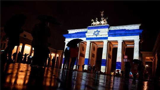 Bei der Kundgebung gegen Antisemitismus am Brandenburger Tor werden rund 10.000 Teilnehmer erwartet.