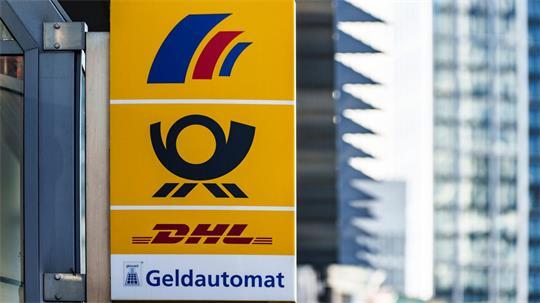 Bei der Postbank läuft seit Mitte Juni bundesweit die Urabstimmung über einen unbefristeten Streik. (Archibild)