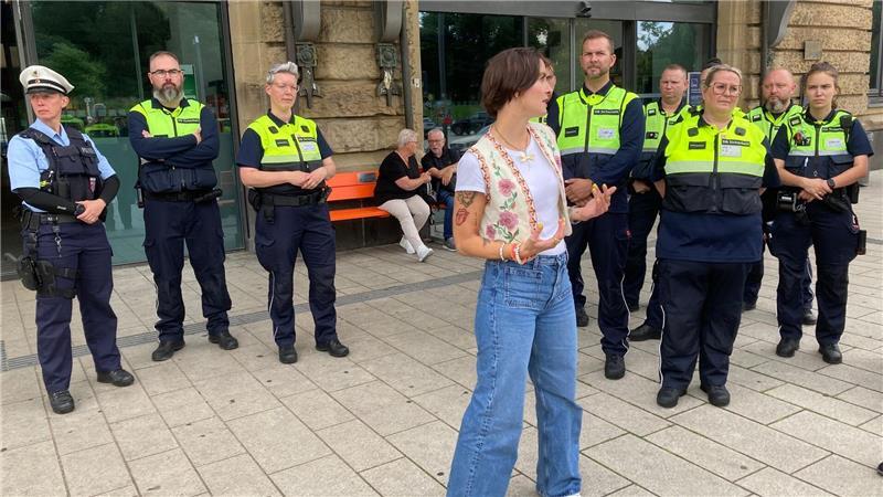 Bei der Präventionskampagne gehe es in erster Linie um häusliche Gewalt an Frauen und Mädchen.
