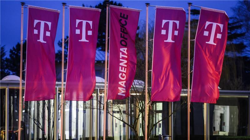 Bei der Telekom gibt es Grund zur Freude: Der Magenta-Konzern hat einen KI-Auftrag des Bundes an Land gezogen. (Archivbild)