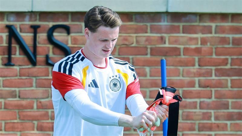 Kompanys Plan mit Urbig und die Musiala-Rückkehr Bei der Weltmeisterschaft in Amerika durfte Jonas Urbig schon mal als Trainingstorwart dabei sein. (Archivbild)