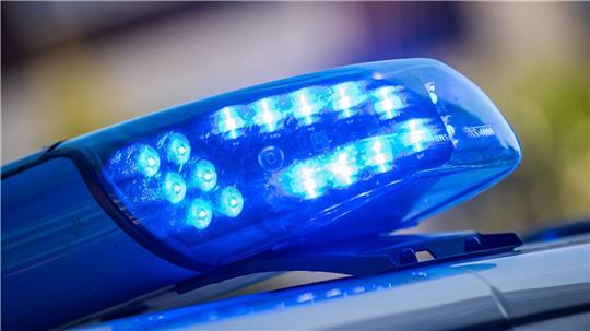 Bei einem Angriff mit einer Machete ist ein 24-Jähriger in Bremen schwer verletzt worden. (Symbolbild)