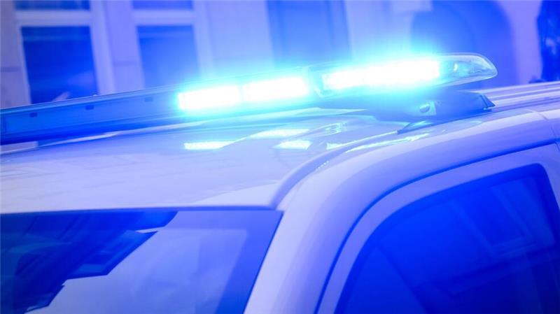 Bei einem Auffahrunfall ist eine Frau leicht verletzt worden. (Symbolbild)