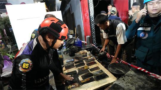 Bei einem Brand in Bangkok sollen mehrere Menschen ums Leben gekommen sein.
