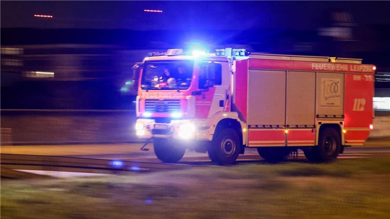 Bei einem Brand in Seifhennersdorf stirbt eine 81-Jährige. (Symbolbild)