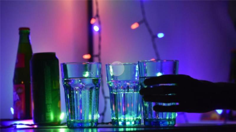 Bei einem Faslams-Fest in Toppenstedt (Kreis Harburg) sollen K.O.-Tropfen verabreicht worden sein.