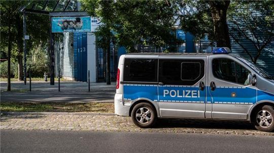 Bei einem Streit zwischen Jugendlichen vor dem Freibad „Jo-Wiese“ gab es zwei Verletzte (Symbolbild).