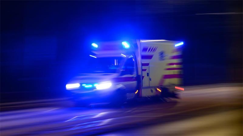 Bei einem Unfall auf der B430 sind mehrere Menschen verletzt worden. (Symbolbild)