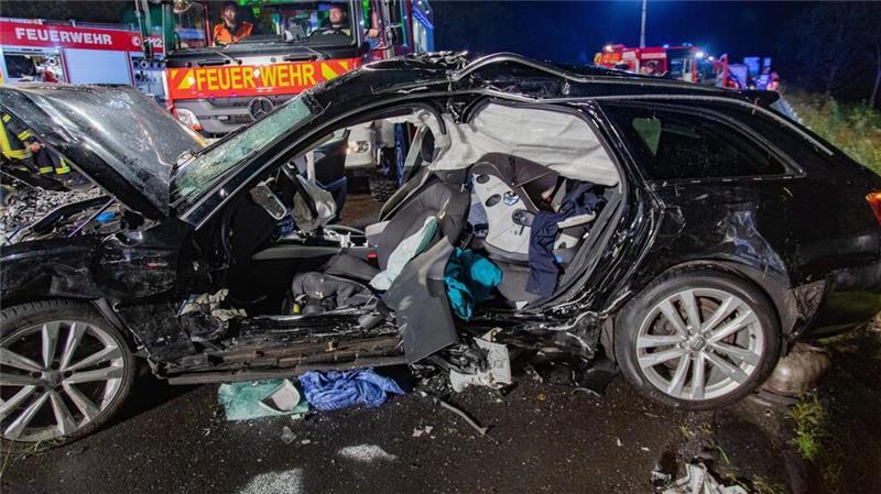Bei einem Verkehrsunfall auf der Autobahn 7 ist im August ein Ehepaar tödlich verletzt worden. (Archivbild)