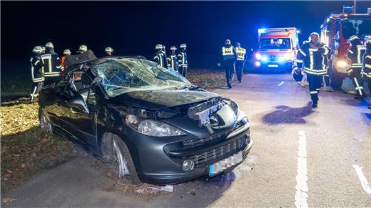 Bei einem Verkehrsunglück im Landkreis Rotenburg wurden zwei Frauen schwer verletzt.