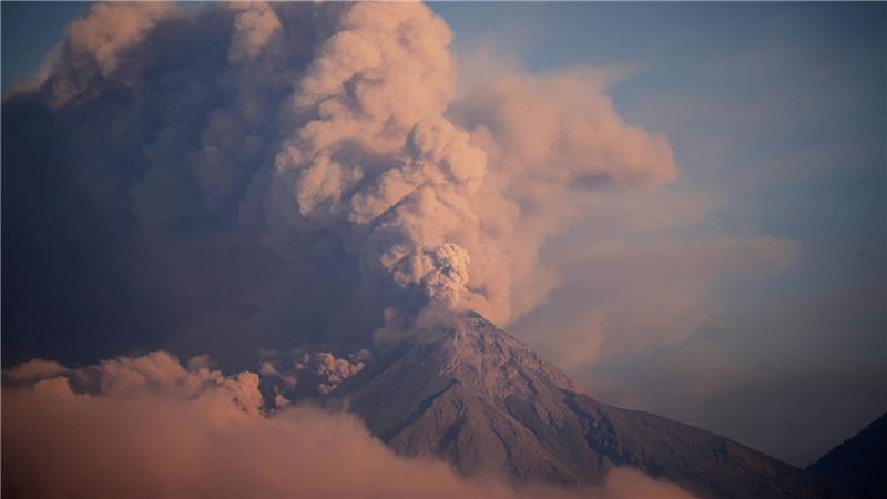 Vulkan in Guatemala stößt kilometerhohe Aschewolke aus Bei einem großen Ausbruch des Feuervulkans im Jahr 2018 kamen mindestens 200 Menschen ums Leben.