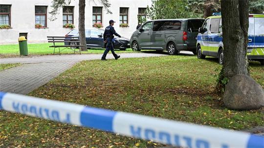 Bei einer Messerattacke in einem Kloster in Polen ist ein Mann ums Leben gekommen, vier weitere Menschen wurden verletzt. 