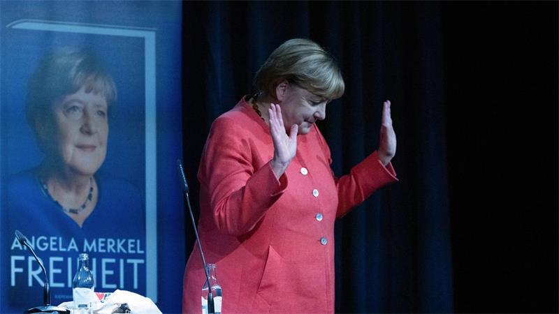 Bei ihrer Lesung in Peenemünde erhielt Angela Merkel viel freundlichen Applaus von den 1.200 Menschen im Publikum. (Archivbild)