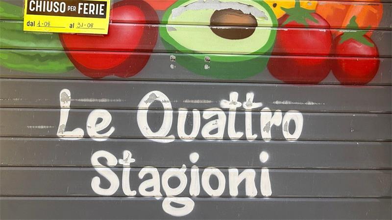 Der Höhepunkt des Sommers: Italien lässt die Läden runter Bei vielen Geschäften bleiben die Rollläden bis zum 31. August unten.