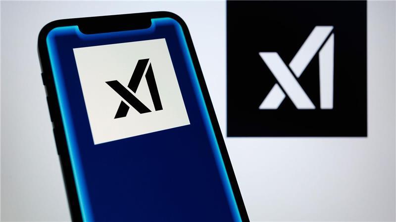 Bei xAI wurde der Chatbot Grok entwickelt, der unter anderem über die Online-Plattform X verfügbar ist. (Symbolbild)